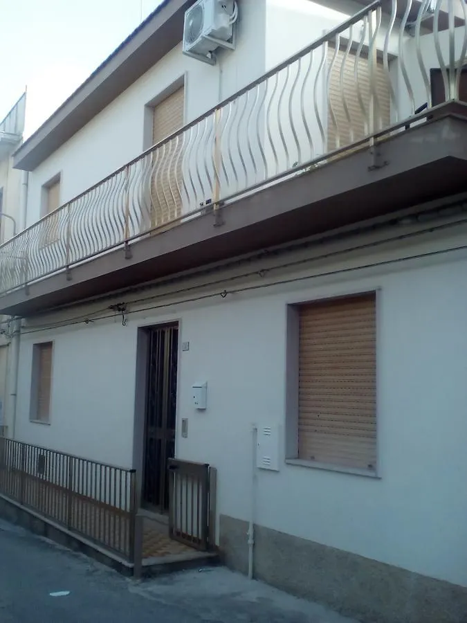 Guest House Via Crispi Pozzallo Italy