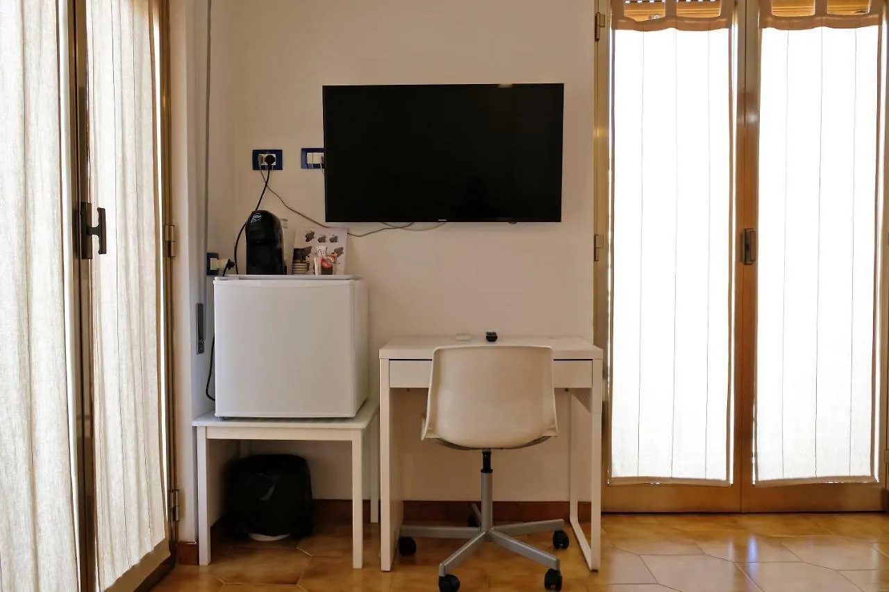 Guest House Via Crispi Pozzallo Italy